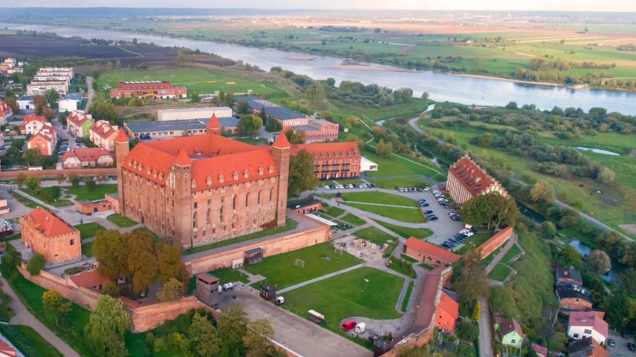 Zamek Gniew - Palac Marysienki Экстерьер фото